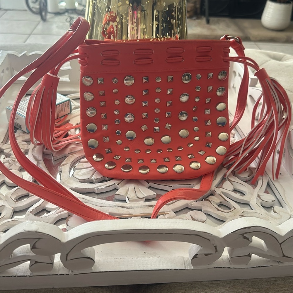 Purse with silver brads